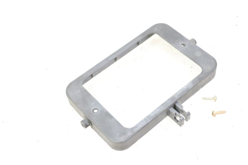 photo de SUPORTE DO FAROL SUZUKI CP 80 (1985 - 1996) - Zoom do estado de desgaste