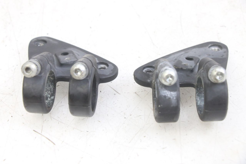 photo de SUPORTE DO FAROL GILERA DNA 50 (2000 - 2007) - Detalhe da peça