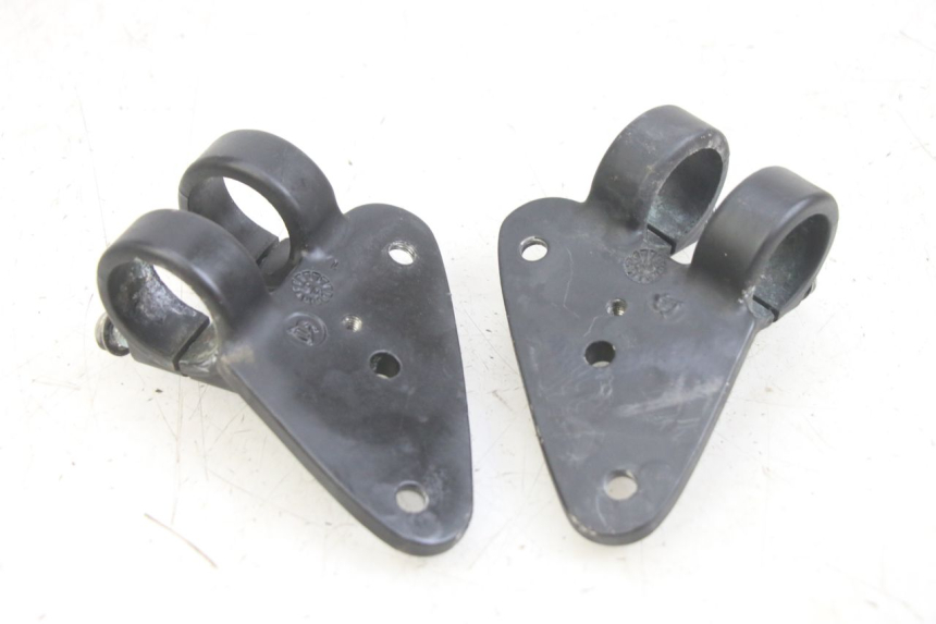 photo de SUPORTE DO FAROL GILERA DNA 50 (2000 - 2007) - Zoom do estado de desgaste