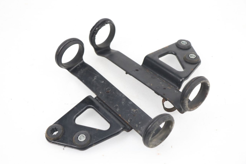 photo de SUPORTE DO FAROL SUZUKI DR DJEBEL 600 (1985 - 1990) - Vista principal