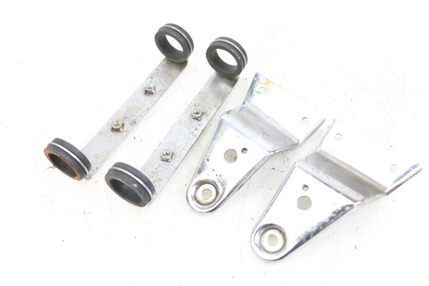 photo de SUPORTE DO FAROL HYOSUNG GF 125 (2001 - 2005) - Vista principal