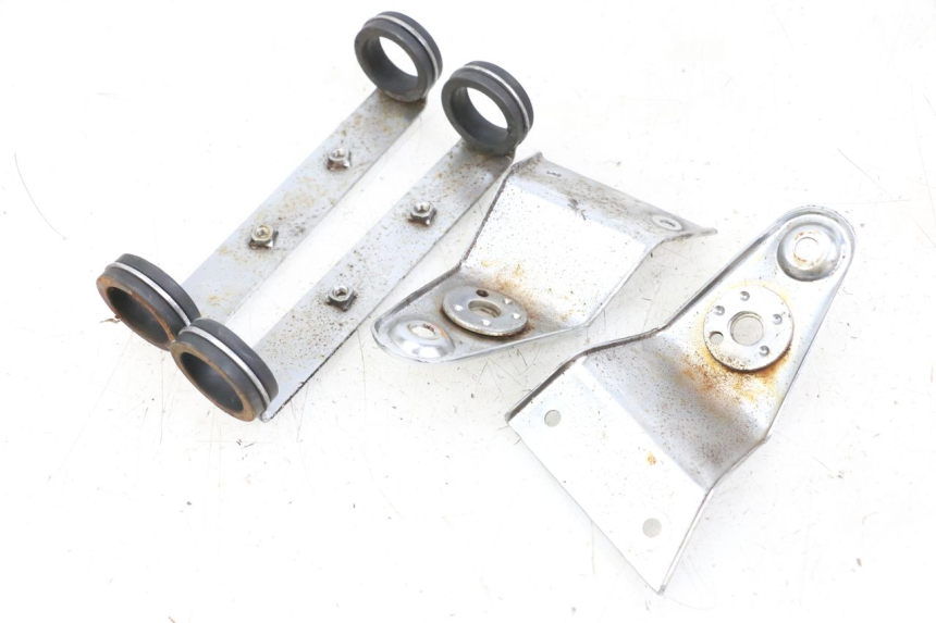 photo de SUPORTE DO FAROL HYOSUNG GF 125 (2001 - 2005) - Ampliação técnica