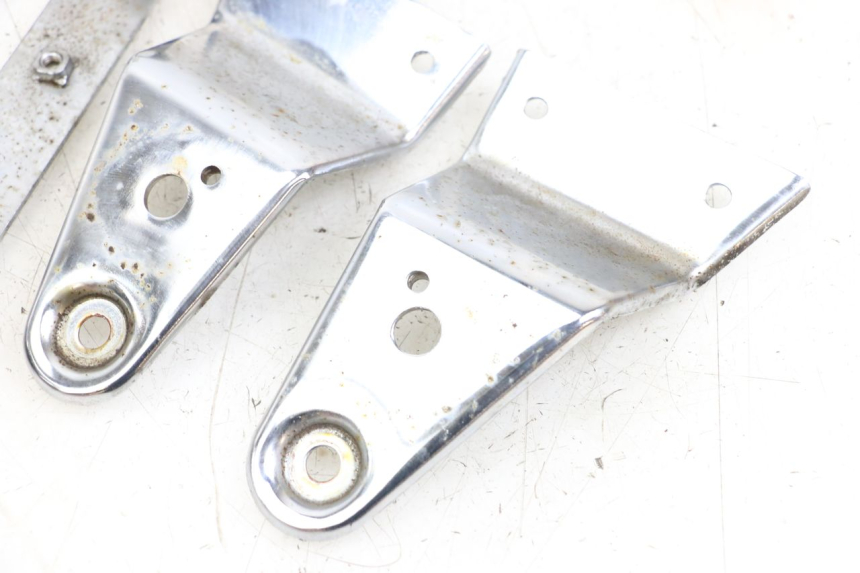 photo de SUPORTE DO FAROL HYOSUNG GF 125 (2001 - 2005) - Vista geral