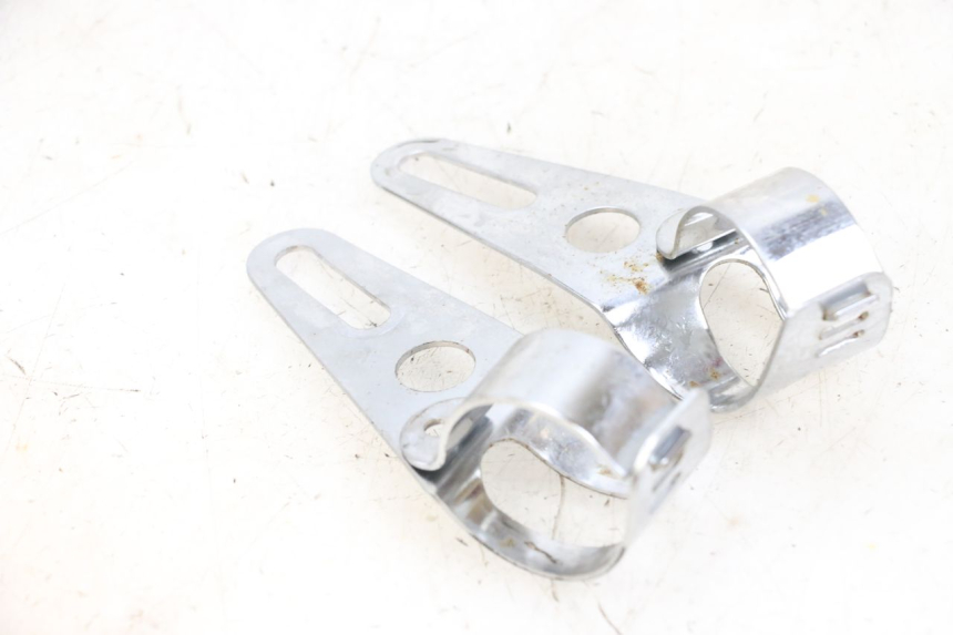 photo de SUPORTE DO FAROL SUZUKI GSF N BANDIT 600 (1996 - 1999) - Outro ângulo de visão