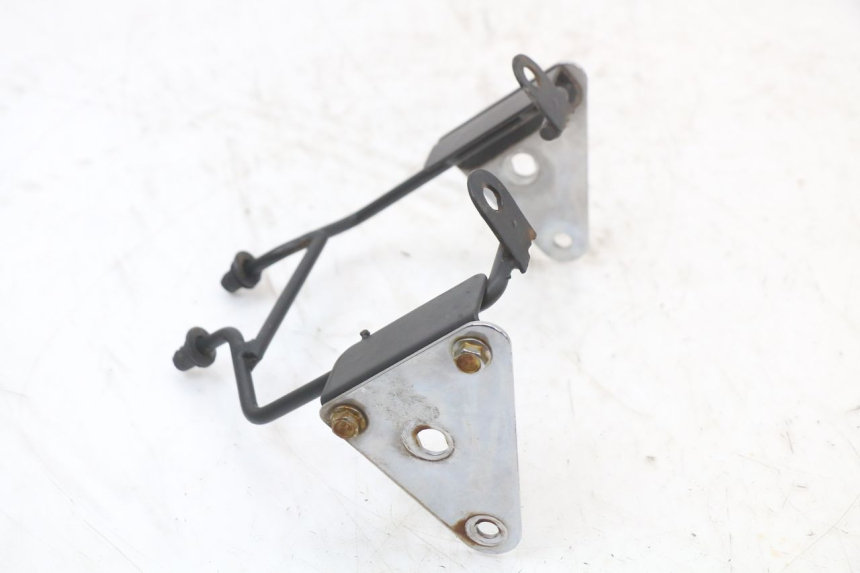 photo de SUPORTE DO FAROL ASTOR ORCAL 125 (2015 - 2017) - Zoom do estado de desgaste