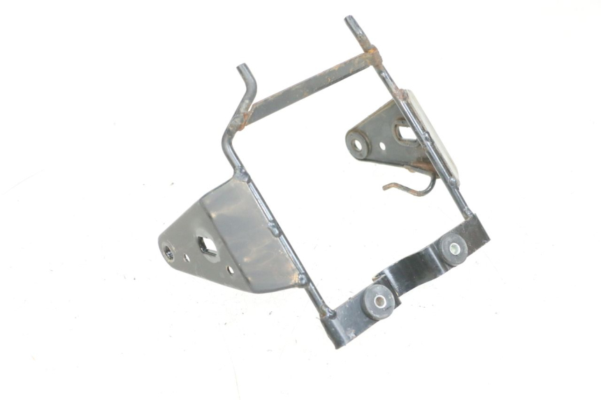 photo de SUPORTE DO FAROL DAELIM VJ ROADWIN FI 125 (2008 - 2017) - Detalhe da peça