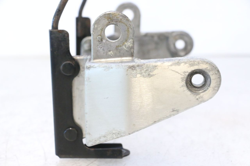 photo de SUPORTE DE FAROL YAMAHA XJR 1300 (1998 - 2002) - Peça verificada