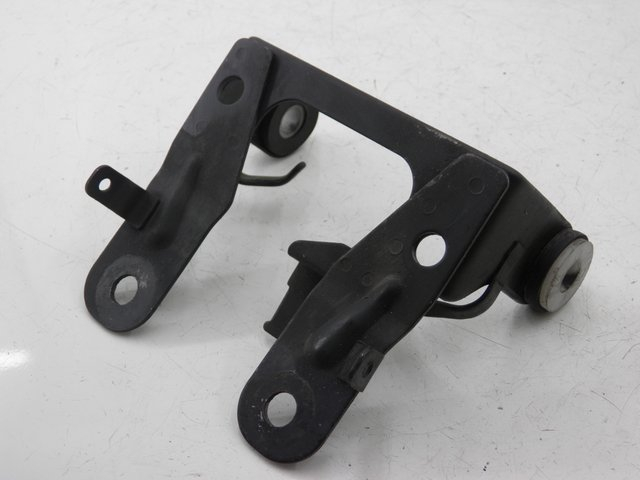 photo de SUPORTE DO FAROL YAMAHA SR 125 (1982 - 2003) - Zoom do estado de desgaste
