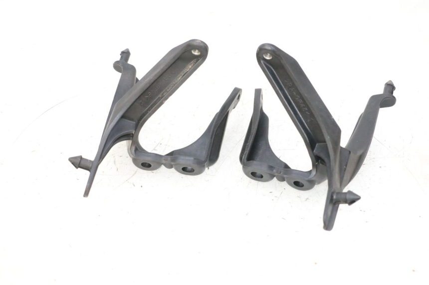 photo de SUPORTE DO FAROL YAMAHA YFM R RAPTOR 250 (2008 - 2014) - Outro ângulo de visão