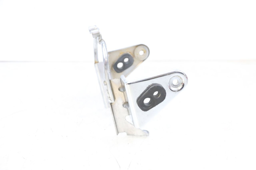 photo de SUPORTE DO FAROL KAWASAKI ZR 7 750 (1999 - 2004) - Zoom do estado de desgaste