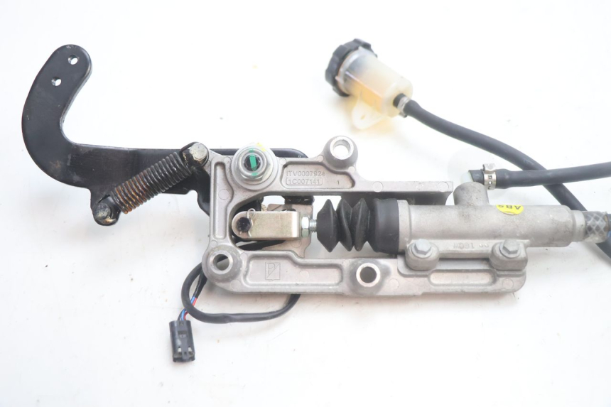 photo de PEDAL DO FREIO PIAGGIO MP3 HPE 530 (2022 - 2026) - Detalhe da peça
