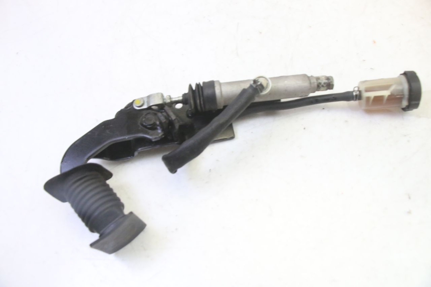 photo de PEDALEIRA DE FREIO PIAGGIO MP3 LT 300 (2010 - 2016) - Vista geral