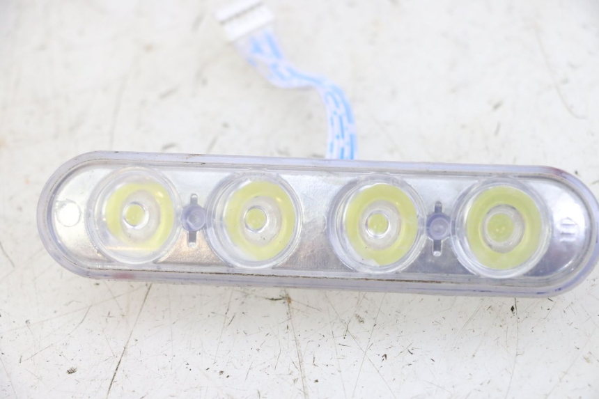 photo de FAROL DIANTEIRO URBANGLIDE 100XS 1 - Detalhe da peça