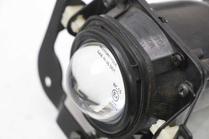 photo de FAROL DIANTEIRO E-MAX 80L 1 (2011 - 2014) - Marcações e referências