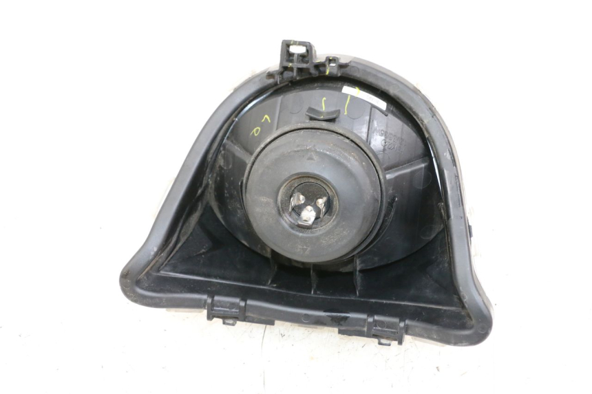 photo de FAROL DIANTEIRO SUZUKI ADDRESS 110 (2015 - 2020) - Zoom do estado de desgaste