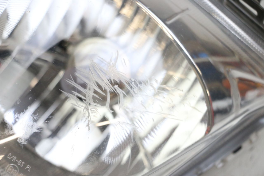 photo de FAROL DIANTEIRO SUZUKI ADDRESS 110 (2015 - 2020) - Pontos de fixação