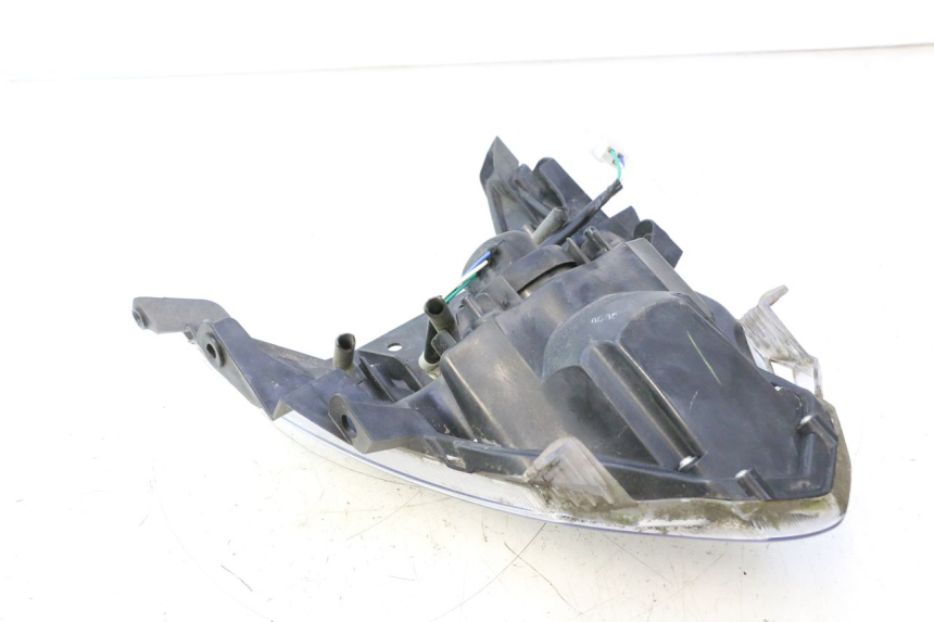 photo de FAROL DIANTEIRO KYMCO AGILITY 16+ 4T 50 (2018 - 2023) - Peça verificada