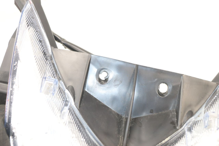 photo de FAROL DIANTEIRO KYMCO AGILITY CITY 16P 125 (2015 - 2024) - Zoom do estado de desgaste