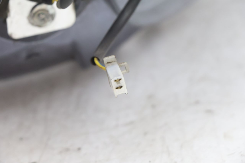 photo de FAROL DIANTEIRO APRILIA ATLANTIC S 125 (2010 - 2013) - Pontos de fixação