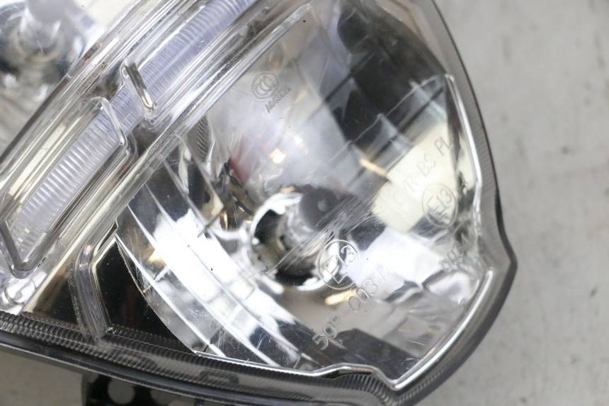 photo de FAROL DIANTEIRO MAG POWER BOMBERS 4T 50 (2016 - 2026) - Zoom do estado de desgaste