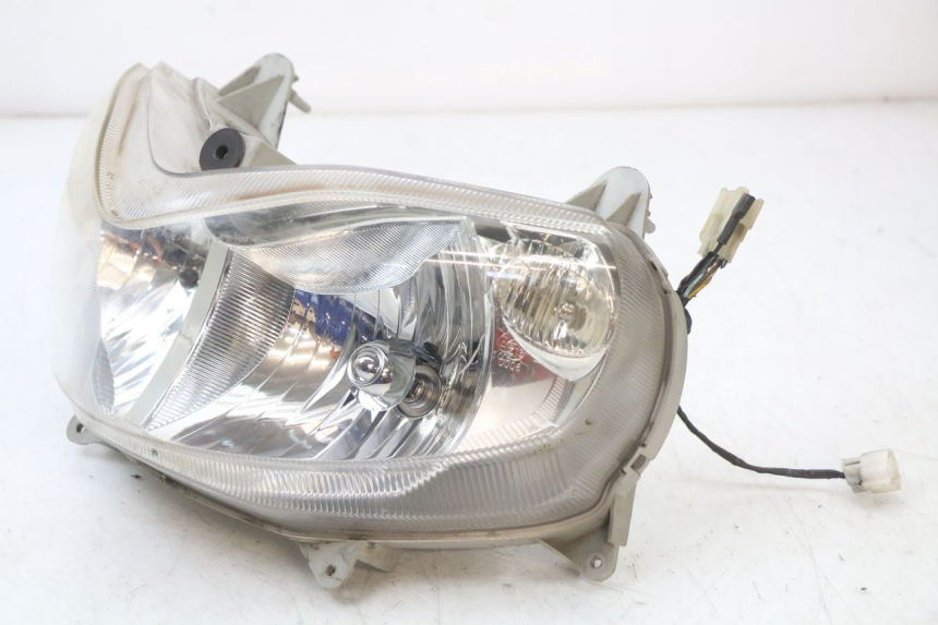 photo de FAROL DIANTEIRO SUZUKI BURGMAN 125 (2007 - 2014) - Zoom do estado de desgaste