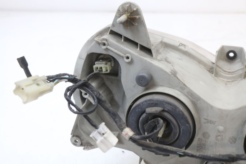 photo de FAROL DIANTEIRO SUZUKI BURGMAN 125 (2007 - 2014) - Pontos de fixação