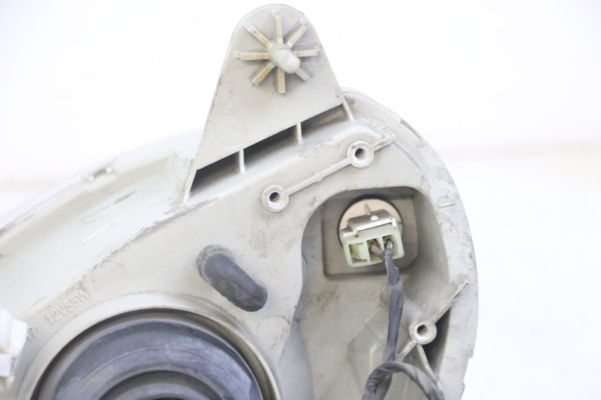 photo de FAROL DIANTEIRO SUZUKI BURGMAN 125 (2007 - 2014) - Detalhes característicos