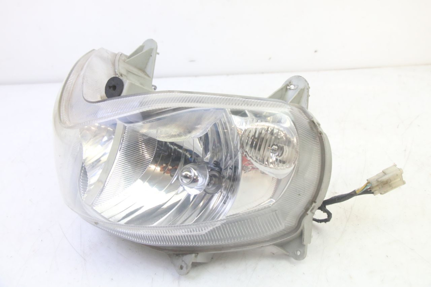 photo de FAROL DIANTEIRO SUZUKI BURGMAN 125 (2007 - 2014) - Outro ângulo de visão