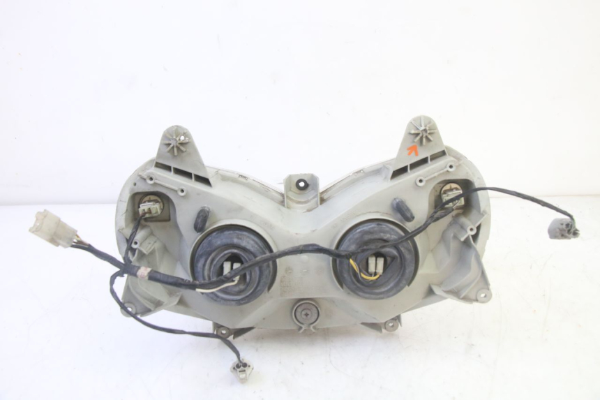 photo de FAROL DIANTEIRO SUZUKI BURGMAN 125 (2007 - 2014) - Estado da superfície