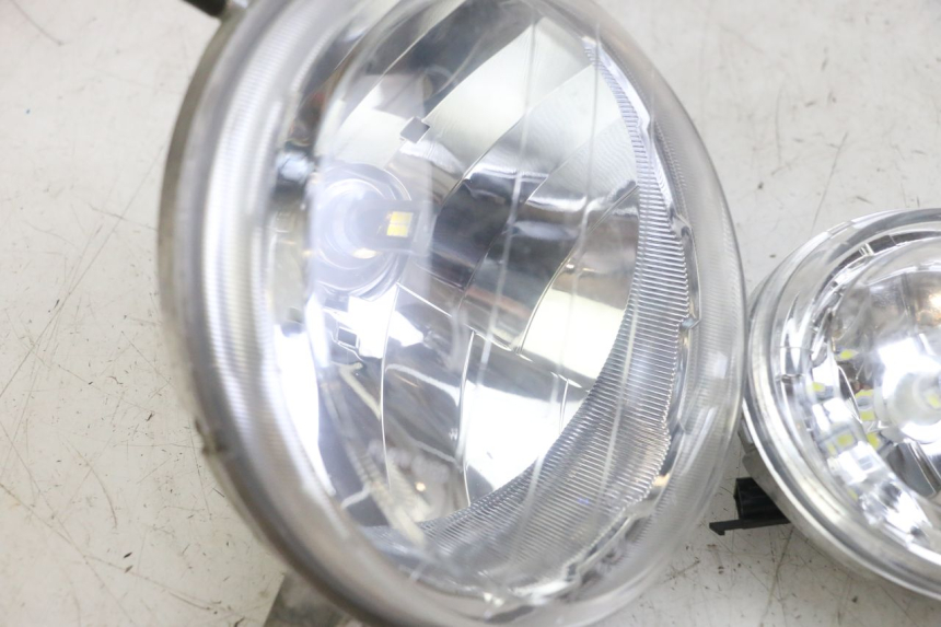 photo de FAROL DIANTEIRO YAMAHA BW'S BWS 125 (2010 - 2013) - Pontos de fixação