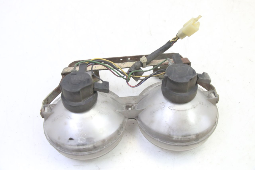 photo de FAROL DIANTEIRO YAMAHA BW'S 100 (1999 - 2002) - Pontos de fixação