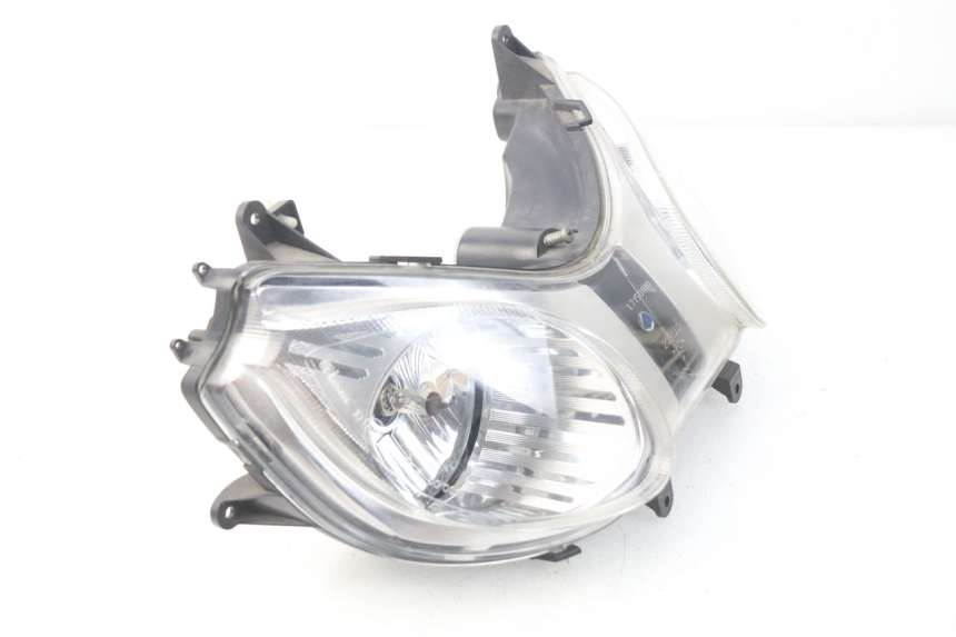 photo de FAROL DIANTEIRO PIAGGIO CARNABY 125 (2007 - 2011) - Pontos de fixação