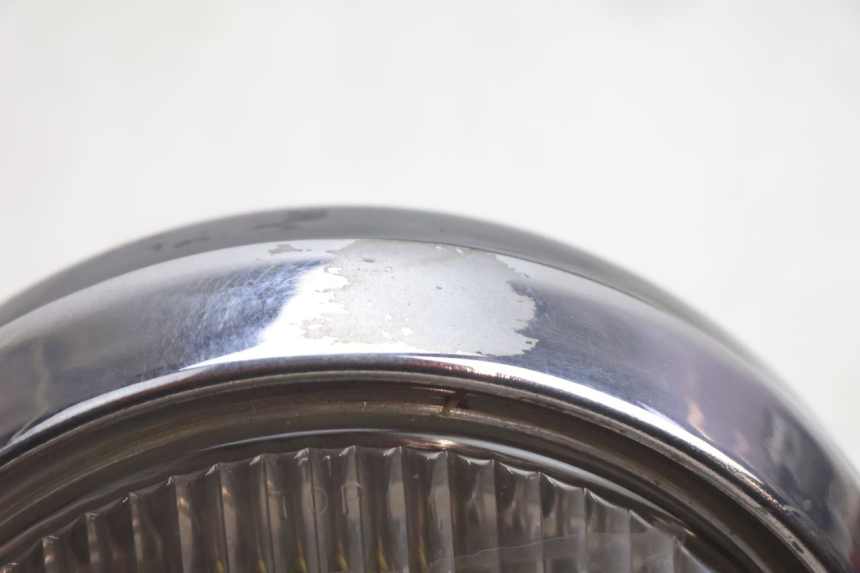 photo de FAROL DIANTEIRO HONDA CB TWO FIFTY 250 (1991 - 2002) - Zoom do estado de desgaste