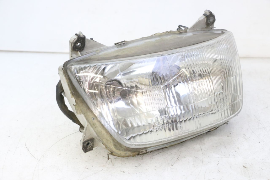 photo de FAROL DIANTEIRO HONDA CBR F SC25 1000 (1989 - 1992) - Detalhes característicos