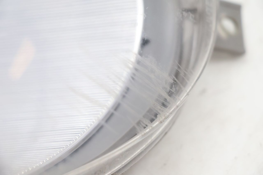 photo de FAROL DIANTEIRO TGB CITY RS 50 (2011 - 2016) - Detalhe da peça