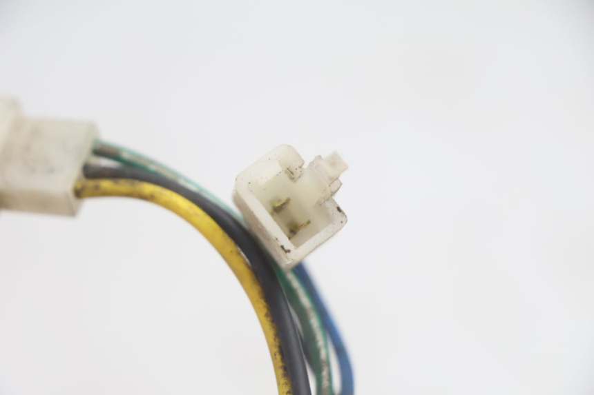 photo de FAROL DIANTEIRO TGB CITY RS 50 (2011 - 2016) - Pontos de fixação