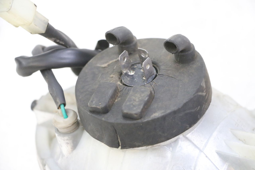 photo de FAROL DIANTEIRO DAELIM BESBI 125 (2007 - 2008) - Estado da superfície