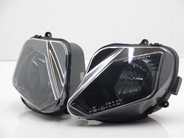photo de FAROL DIANTEIRO DERBI GP MAX 250 (2006 - 2008) - Vista principal
