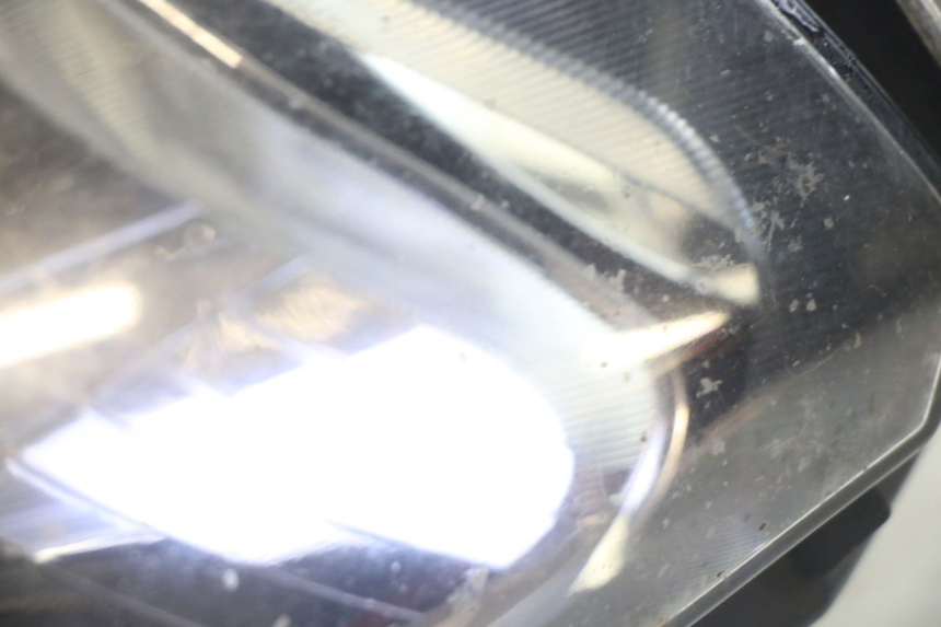photo de FAROL DIANTEIRO SUZUKI DL V STROM 1000 (2002 - 2007) - Outro ângulo de visão