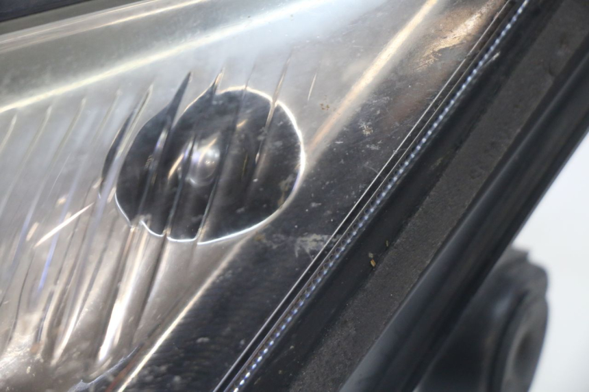 photo de FAROL DIANTEIRO SUZUKI DL V STROM 1000 (2002 - 2007) - Pontos de fixação