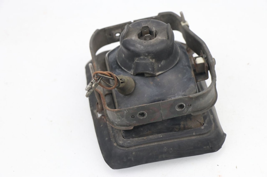 photo de FAROL DIANTEIRO SUZUKI DR DJEBEL 600 (1985 - 1990) - Outro ângulo de visão