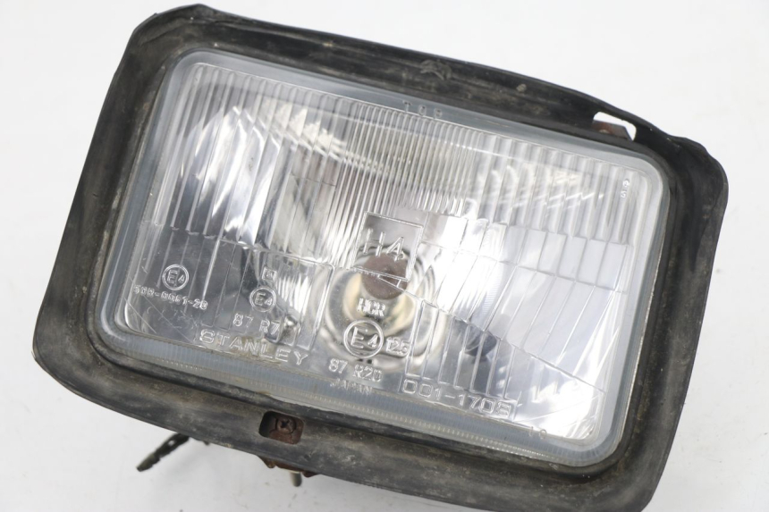 photo de FAROL DIANTEIRO SUZUKI DR DJEBEL 600 (1985 - 1990) - Estado da superfície
