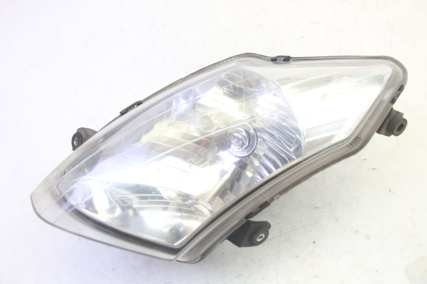 photo de FAROL DIANTEIRO DIREITO ADIVA AD3 300 (2014 - 2020) - Ampliação técnica