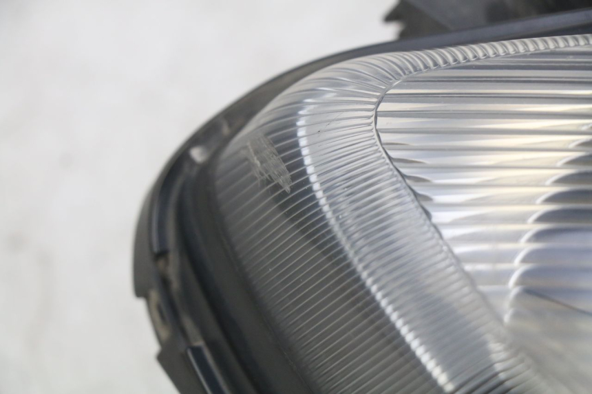 photo de FAROL DIANTEIRO DIREITO SUZUKI BURGMAN 650 (2002 - 2004) - Estado da superfície