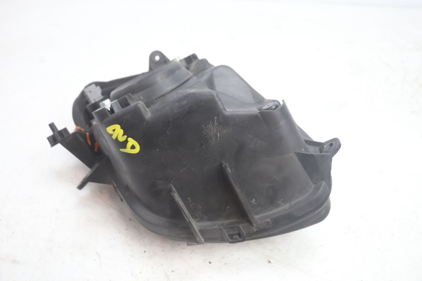 photo de FAROL DIANTEIRO DIREITO SUZUKI BURGMAN EXECUTIVE ABS 650 (2006 - 2012) - Vista de perto