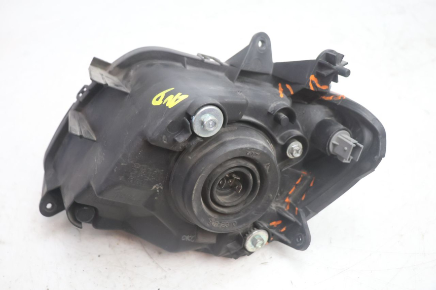 photo de FAROL DIANTEIRO DIREITO SUZUKI BURGMAN EXECUTIVE ABS 650 (2006 - 2012) - Pontos de fixação
