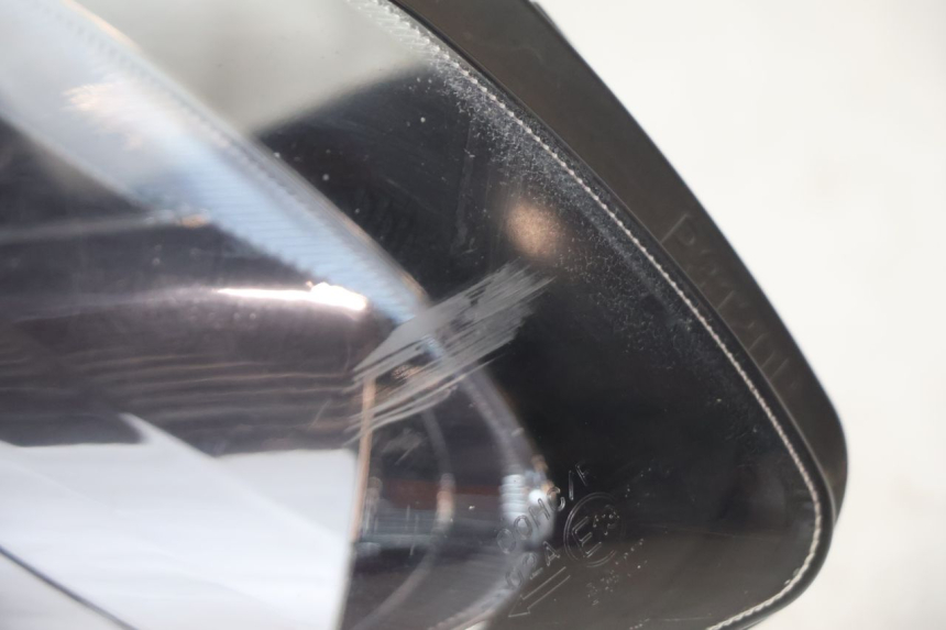 photo de FAROL DIANTEIRO DIREITO SUZUKI BURGMAN EXECUTIVE ABS 650 (2006 - 2012) - Detalhe da peça