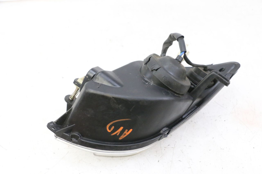 photo de FAROL DIANTEIRO DIREITO PEUGEOT CITYSTAR 50 (2013 - 2017) - Pontos de fixação