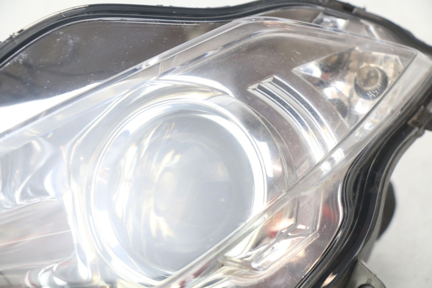 photo de FAROL DIANTEIRO DIREITO PEUGEOT GEOPOLIS 400 (2007 - 2013) - Pontos de fixação