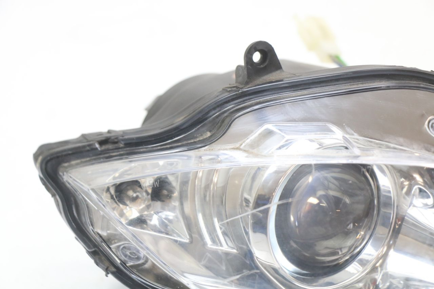 photo de FAROL DIANTEIRO DIREITO PEUGEOT GEOPOLIS RS 125 (2007 - 2009) - Detalhe da peça